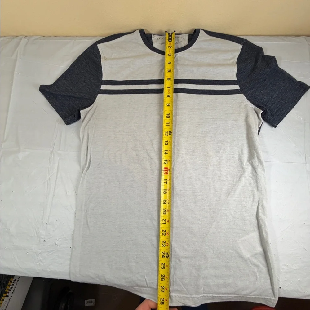 Banana Republic Cream and Navy Vintage‎ Tee